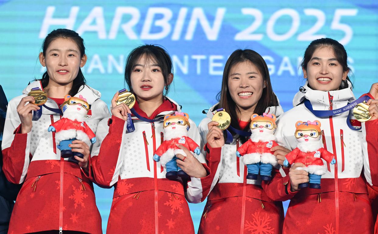 日本女越野滑雪选手飘穿终点破纪惊世的简单介绍