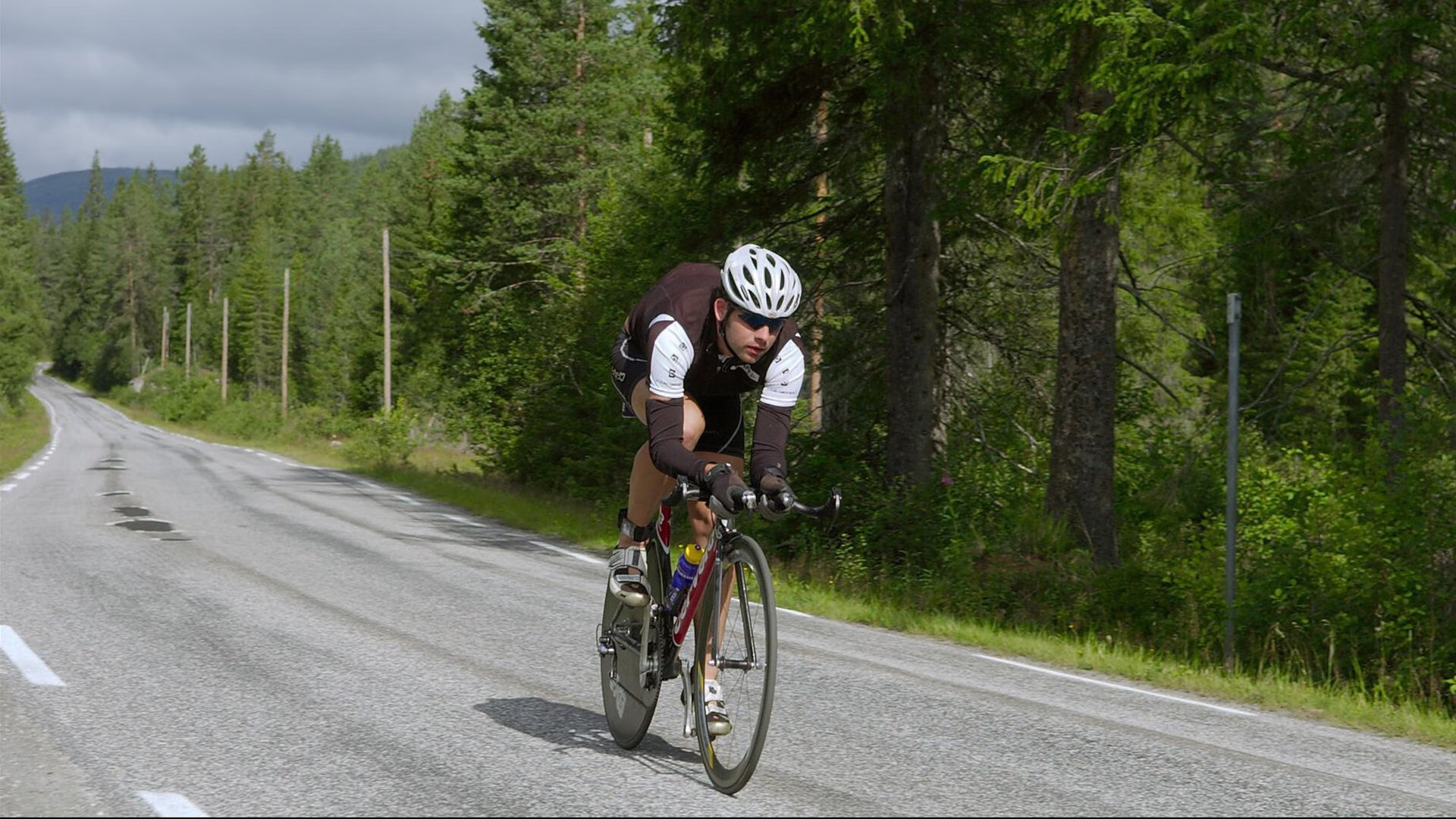 开云体育官方网站-欧冠决赛之夜，哈利伯顿关键节点连续得分，书写篮球传奇
